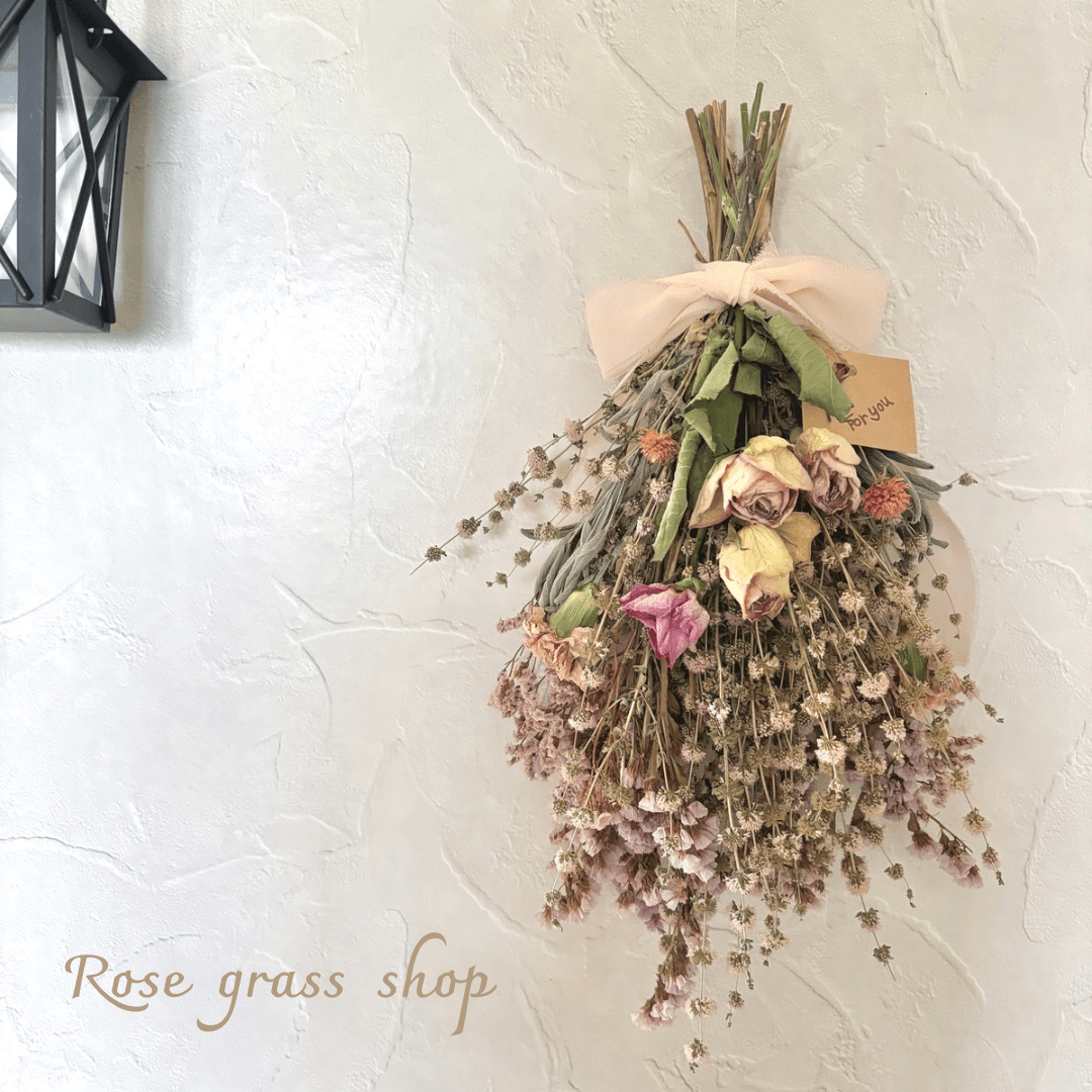 ペニーロイヤルミントと薔薇のスワッグ