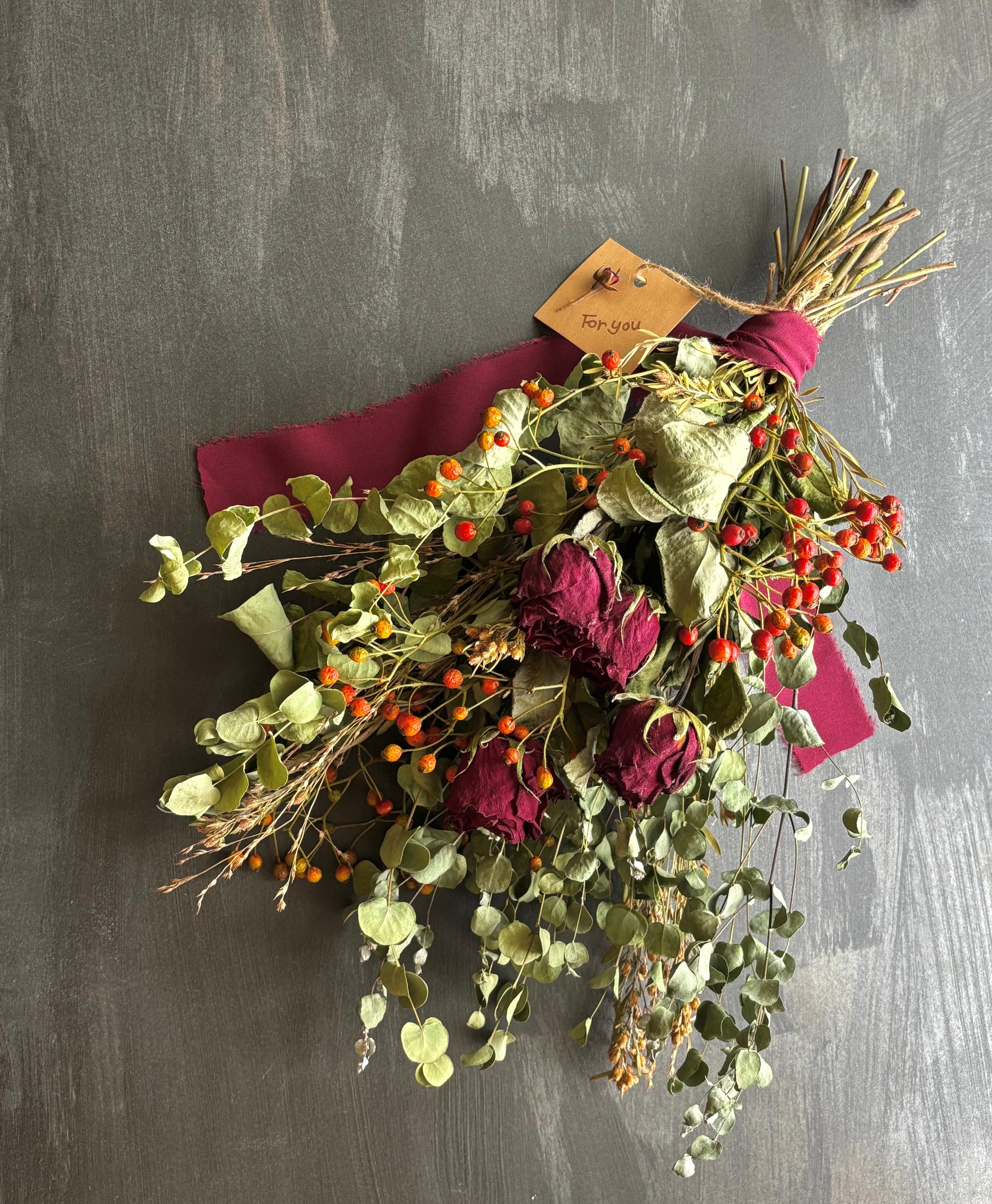 ドライフラワースワッグ＊Rose & hips | 3枚目